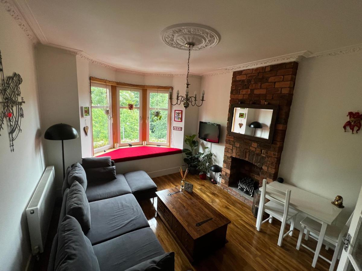 1 Bedroom Flat In Tolcross, Glasgow Top Floor. Exterior photo